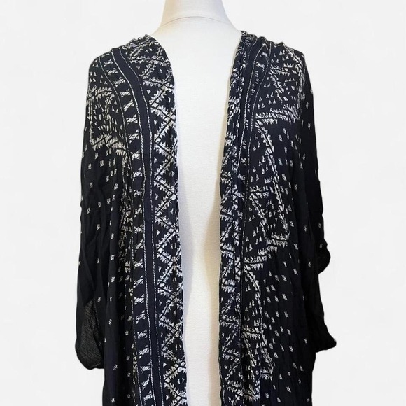 Ecote Boho Cardigan - Picture 2 of 5